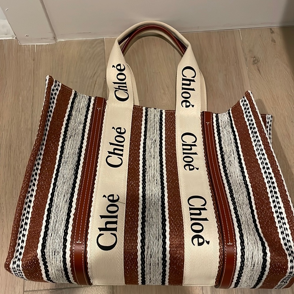 Chloe woody tote